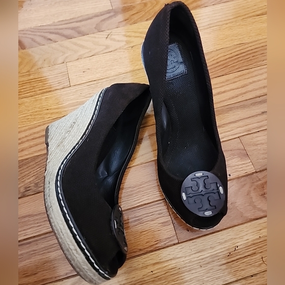 Tory Burch Peep Toe Brown Canvas Wedge Espradrilles - Picture 2 of 7